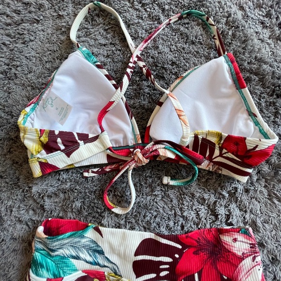 High Wasted Ribbed Bikini - Picture 10 of 11